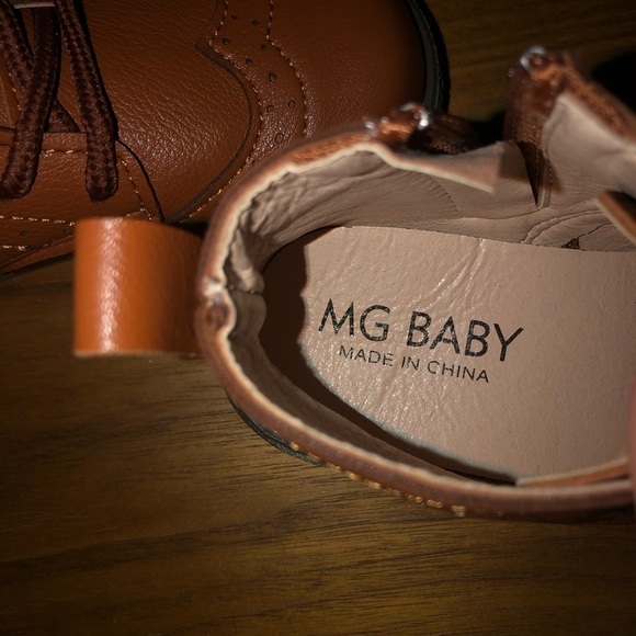 👧Girl or Boy Boots 👦 - Picture 5 of 7